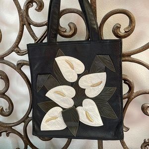 Saluti Anthurium Vintage tote 1986 never used in black pebbled leather